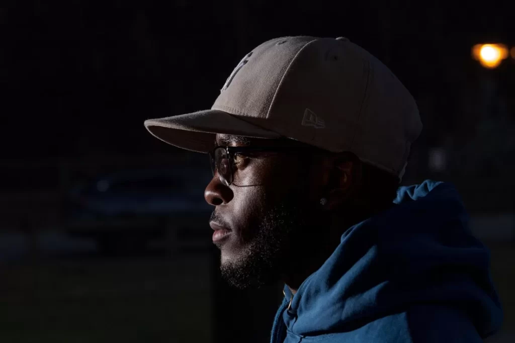 LinkedIn profile picture and background image example