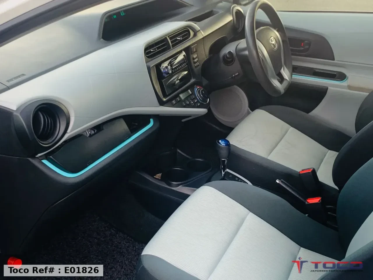 2012 TOYOTA AQUA — photo 12
