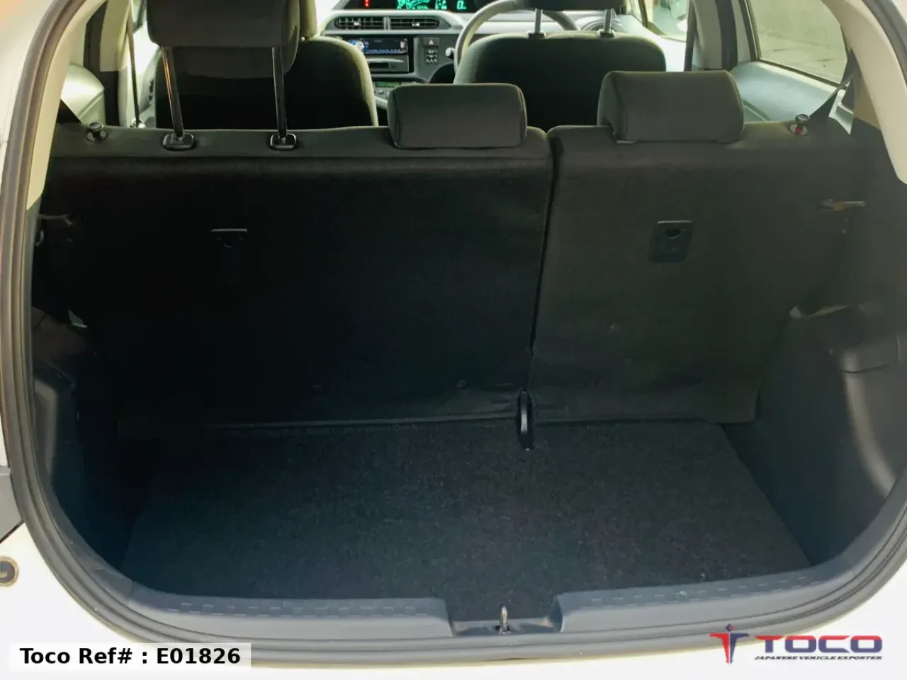 2012 TOYOTA AQUA — photo 9