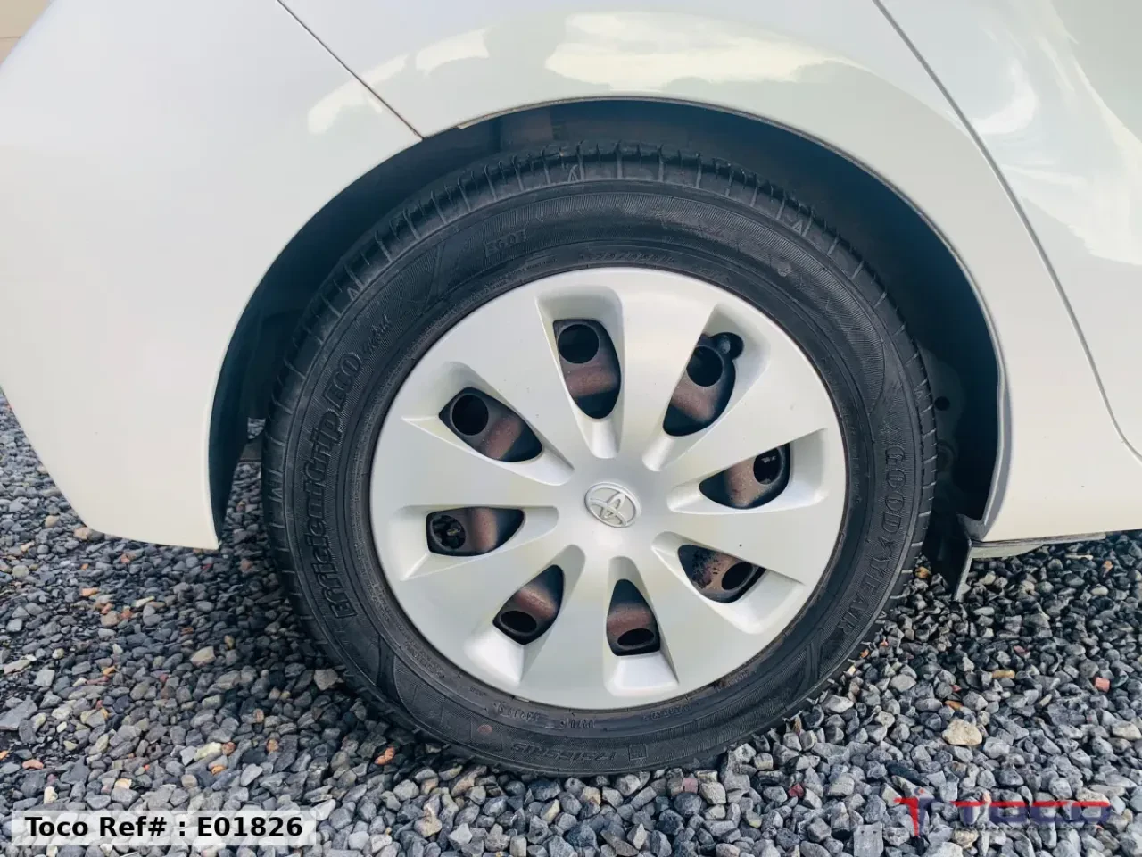 2012 TOYOTA AQUA — photo 31