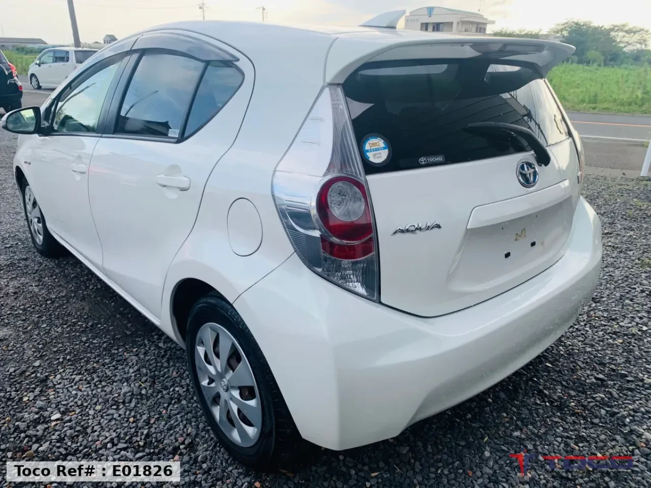 2012 TOYOTA AQUA — photo 6
