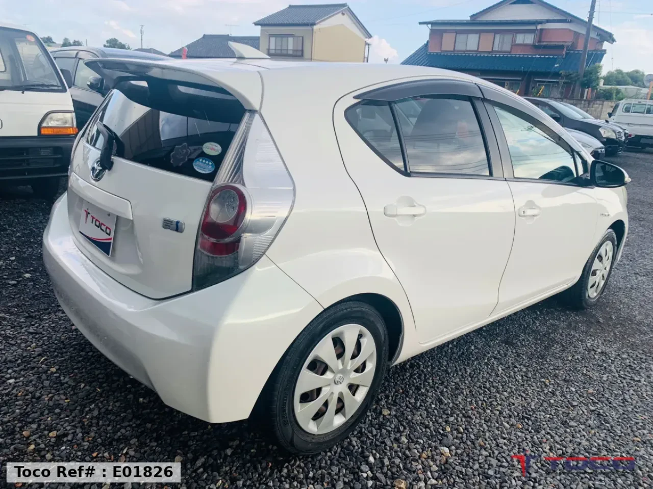 2012 TOYOTA AQUA — photo 5