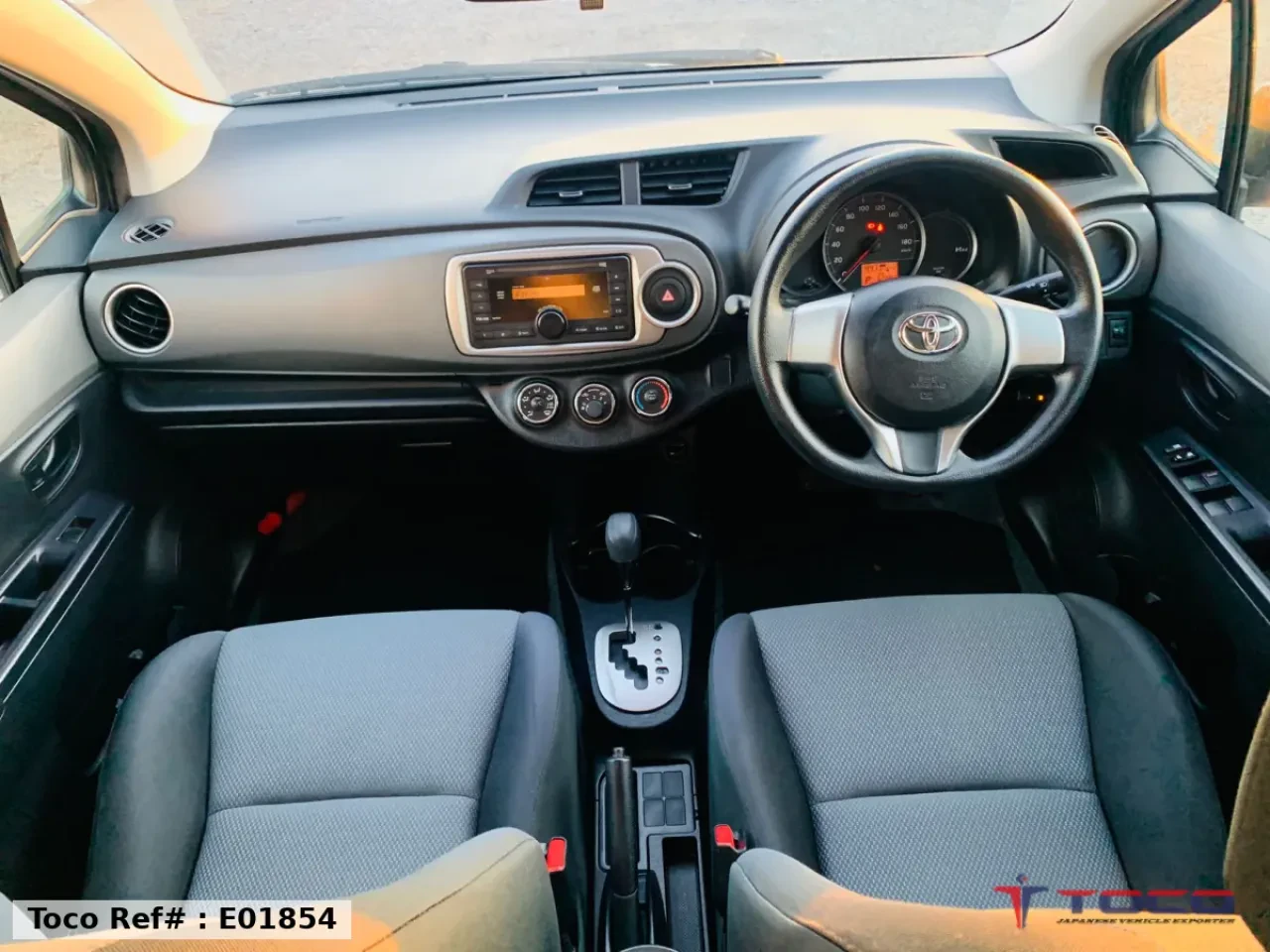 2013 TOYOTA VITZ — photo 10