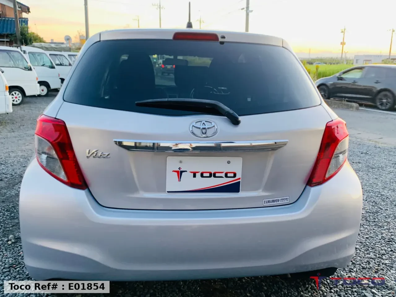 2013 TOYOTA VITZ — photo 8