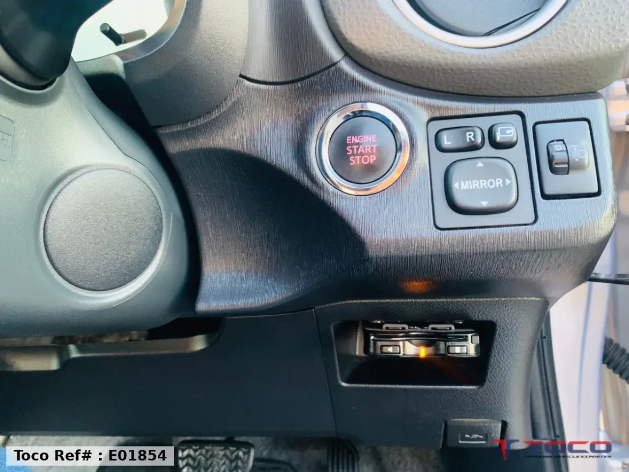 2013 TOYOTA VITZ — photo 19
