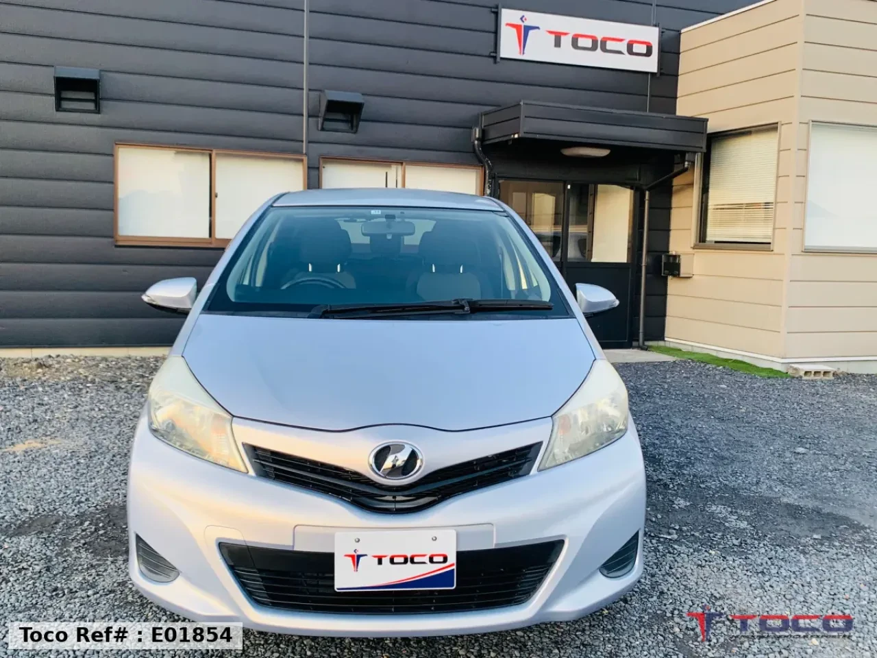 2013 TOYOTA VITZ — photo 7