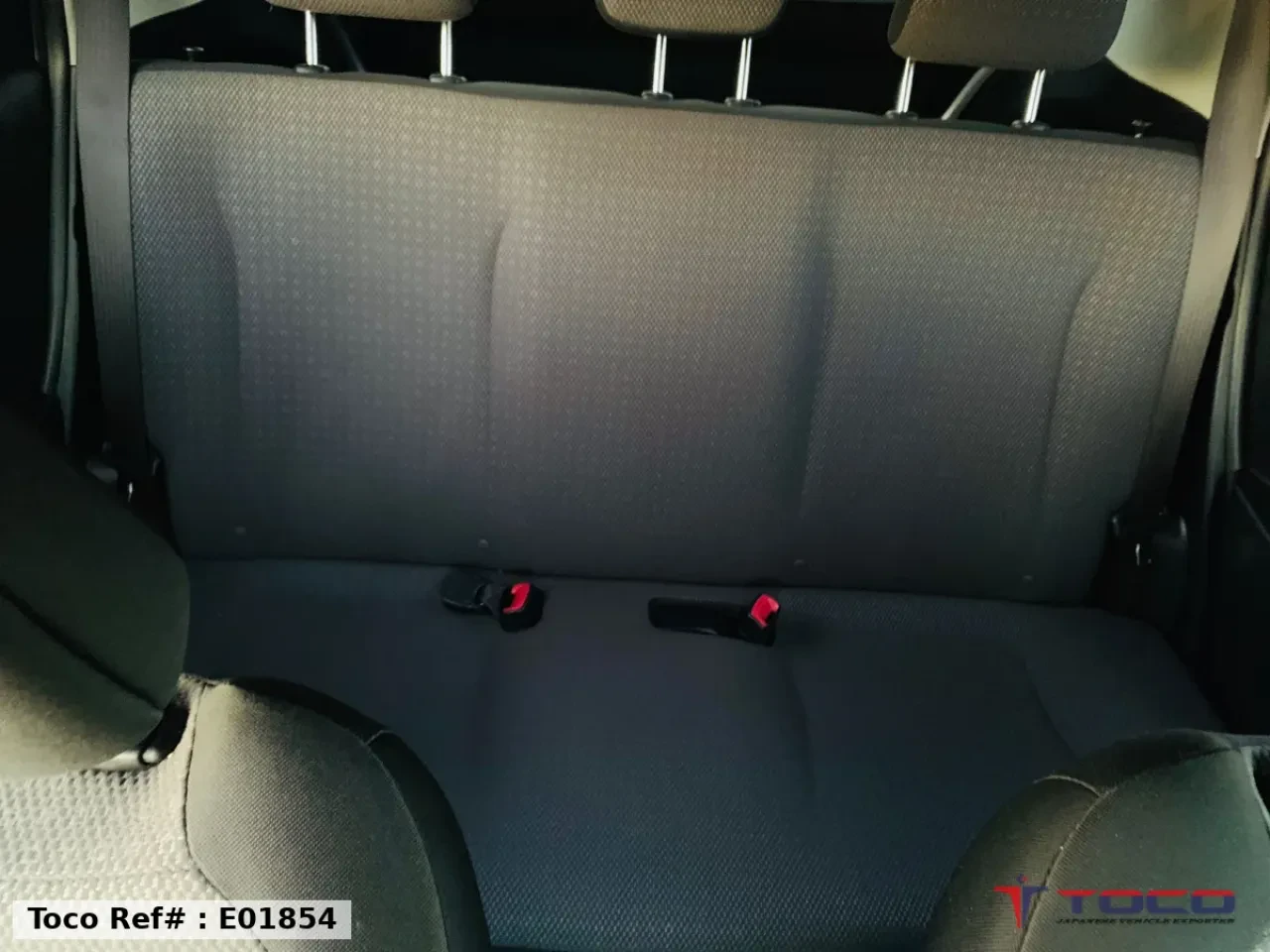 2013 TOYOTA VITZ — photo 13