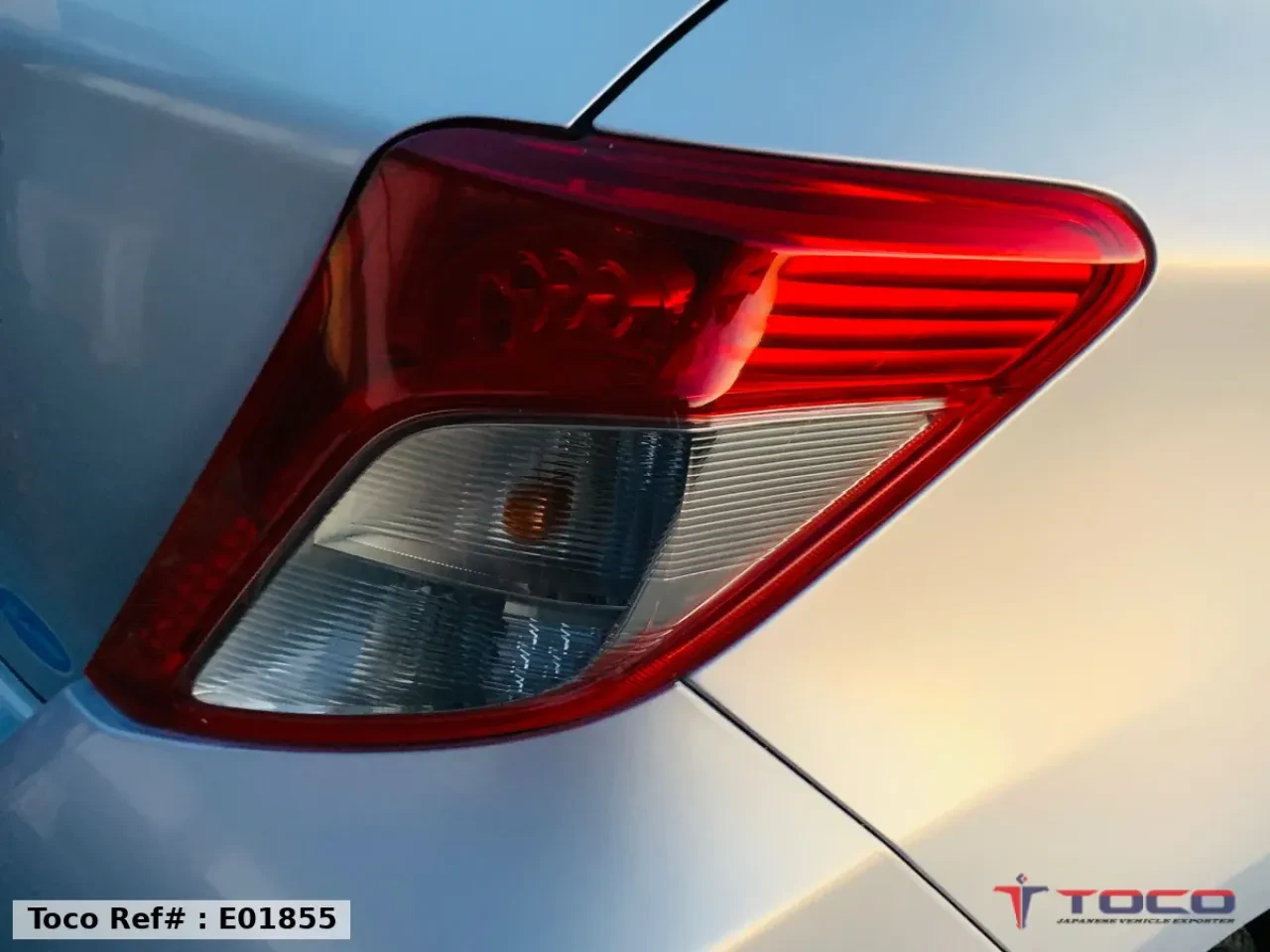 2012 TOYOTA VITZ — photo 23