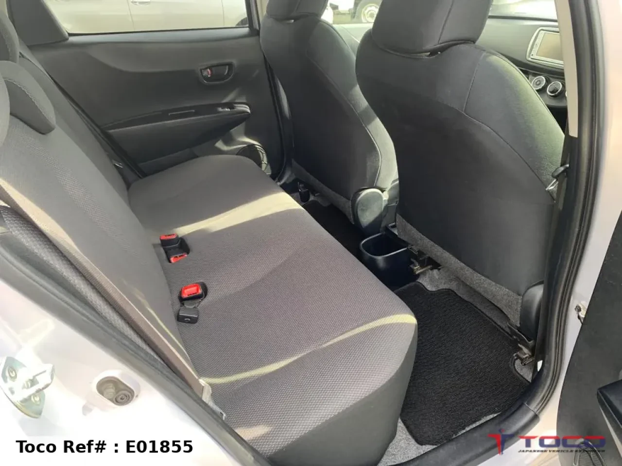 2012 TOYOTA VITZ — photo 14