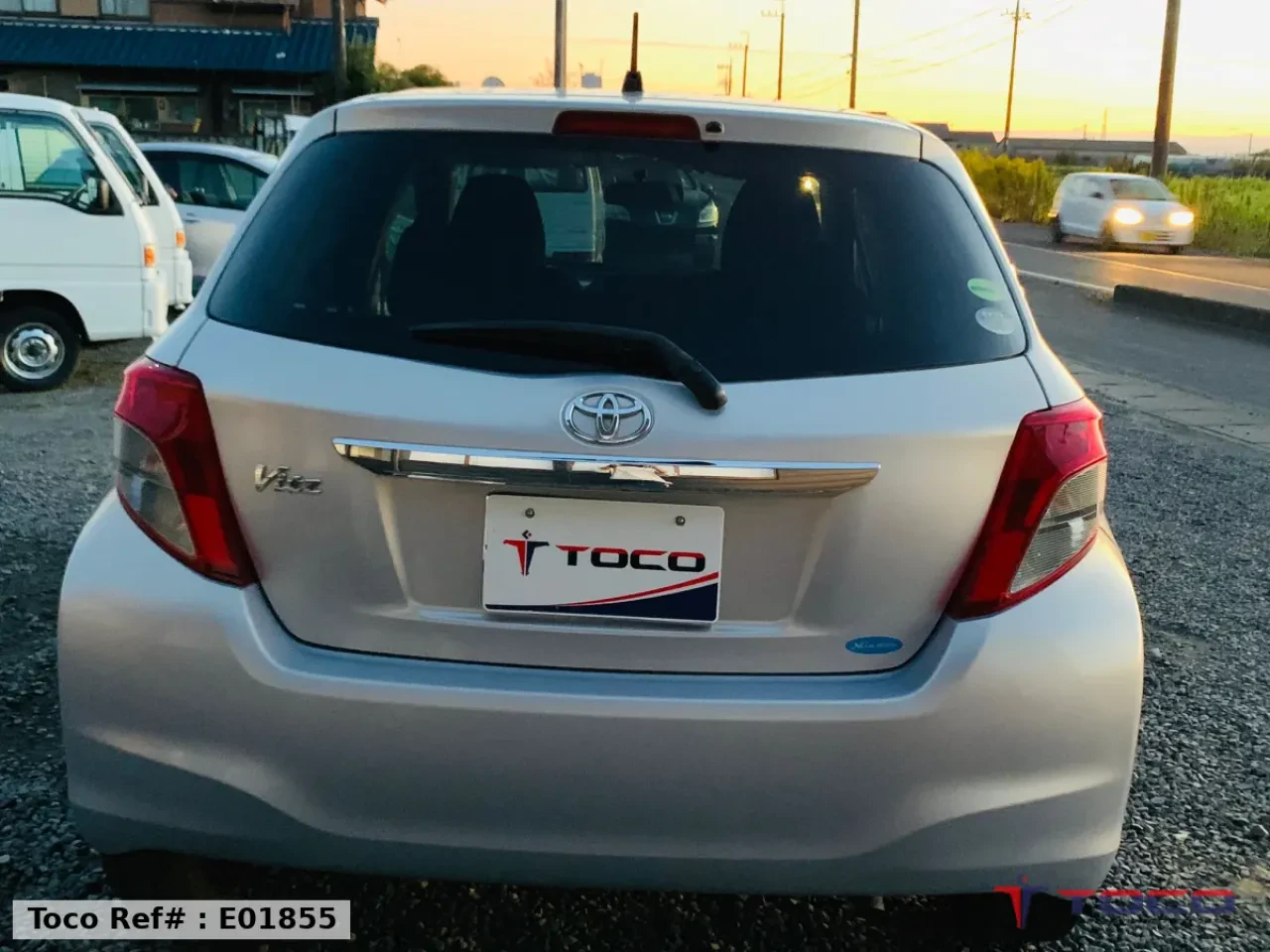2012 TOYOTA VITZ — photo 8