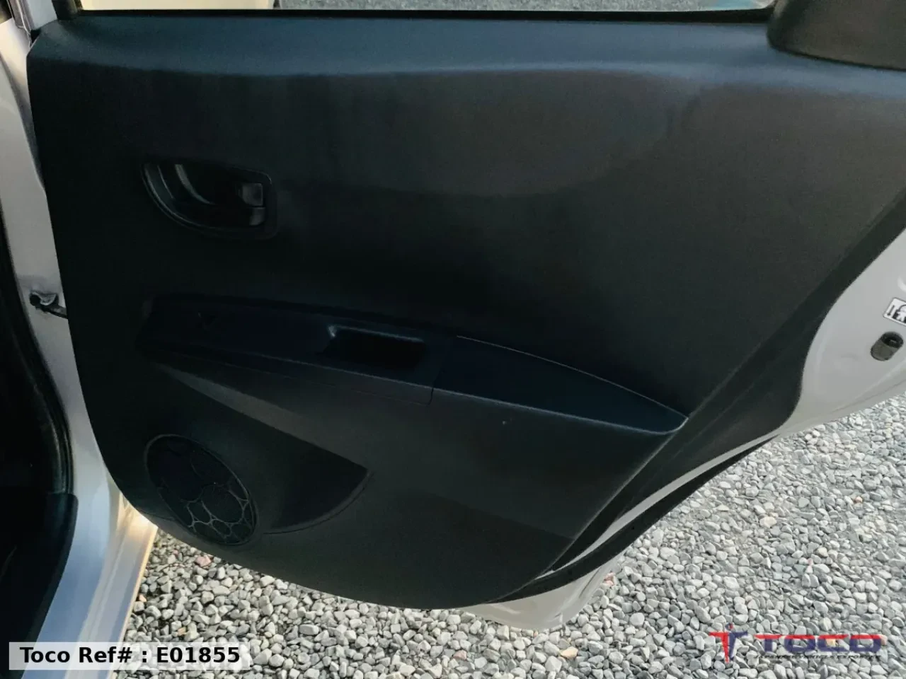 2012 TOYOTA VITZ — photo 22
