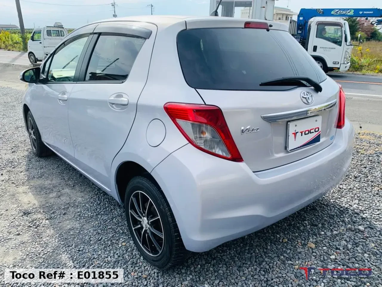 2012 TOYOTA VITZ — photo 6