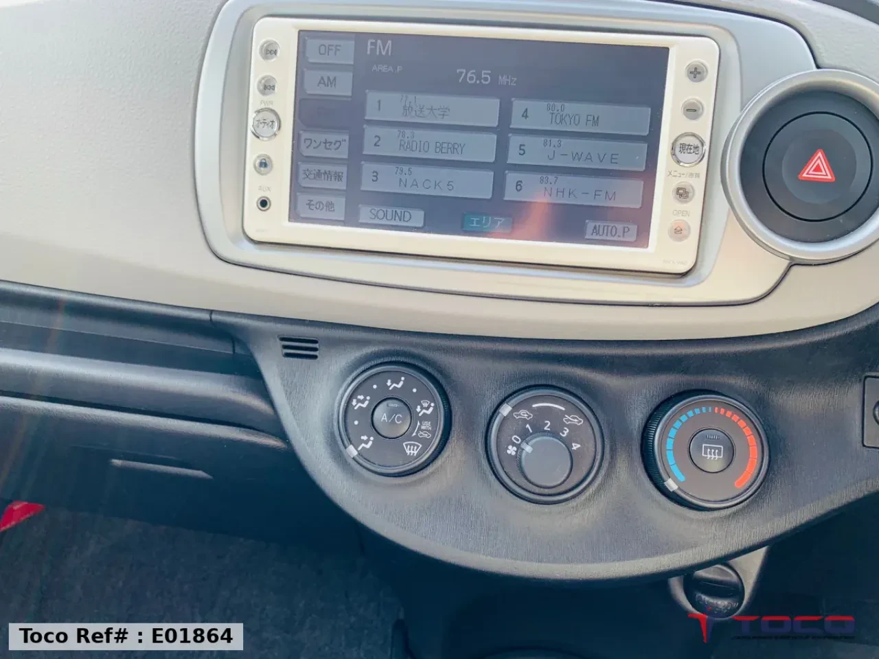 2011 TOYOTA VITZ — photo 18
