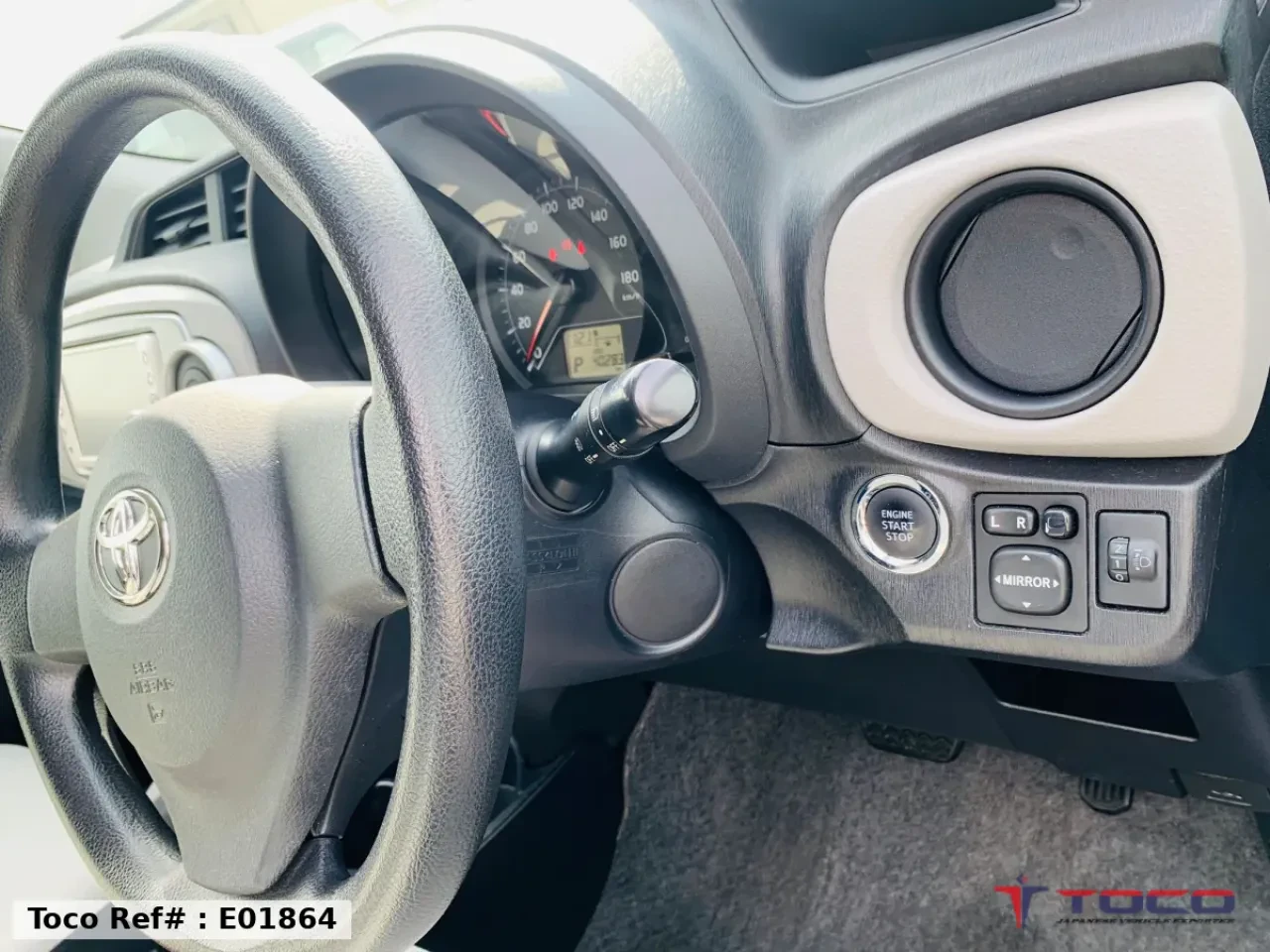 2011 TOYOTA VITZ — photo 19