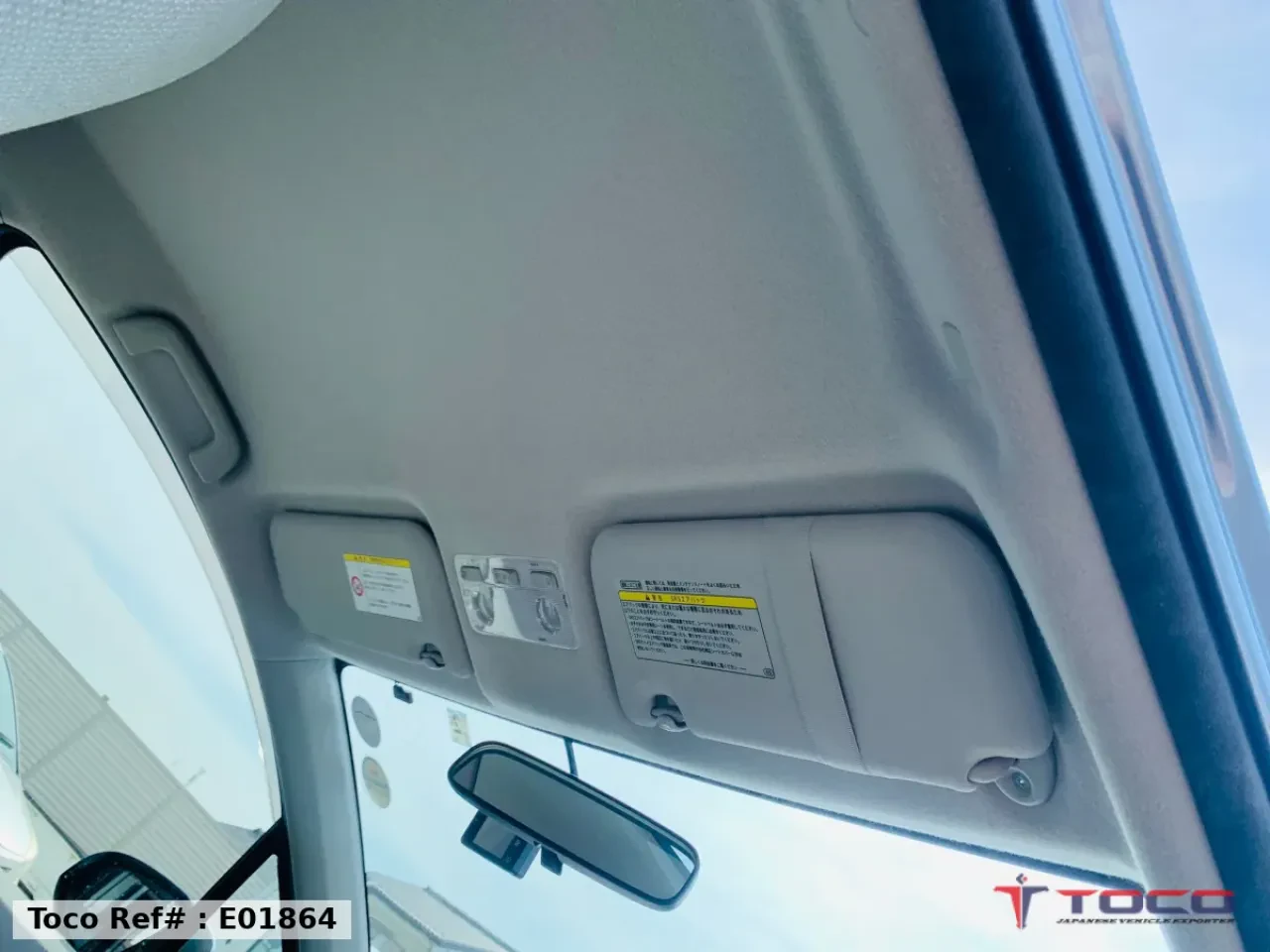 2011 TOYOTA VITZ — photo 31