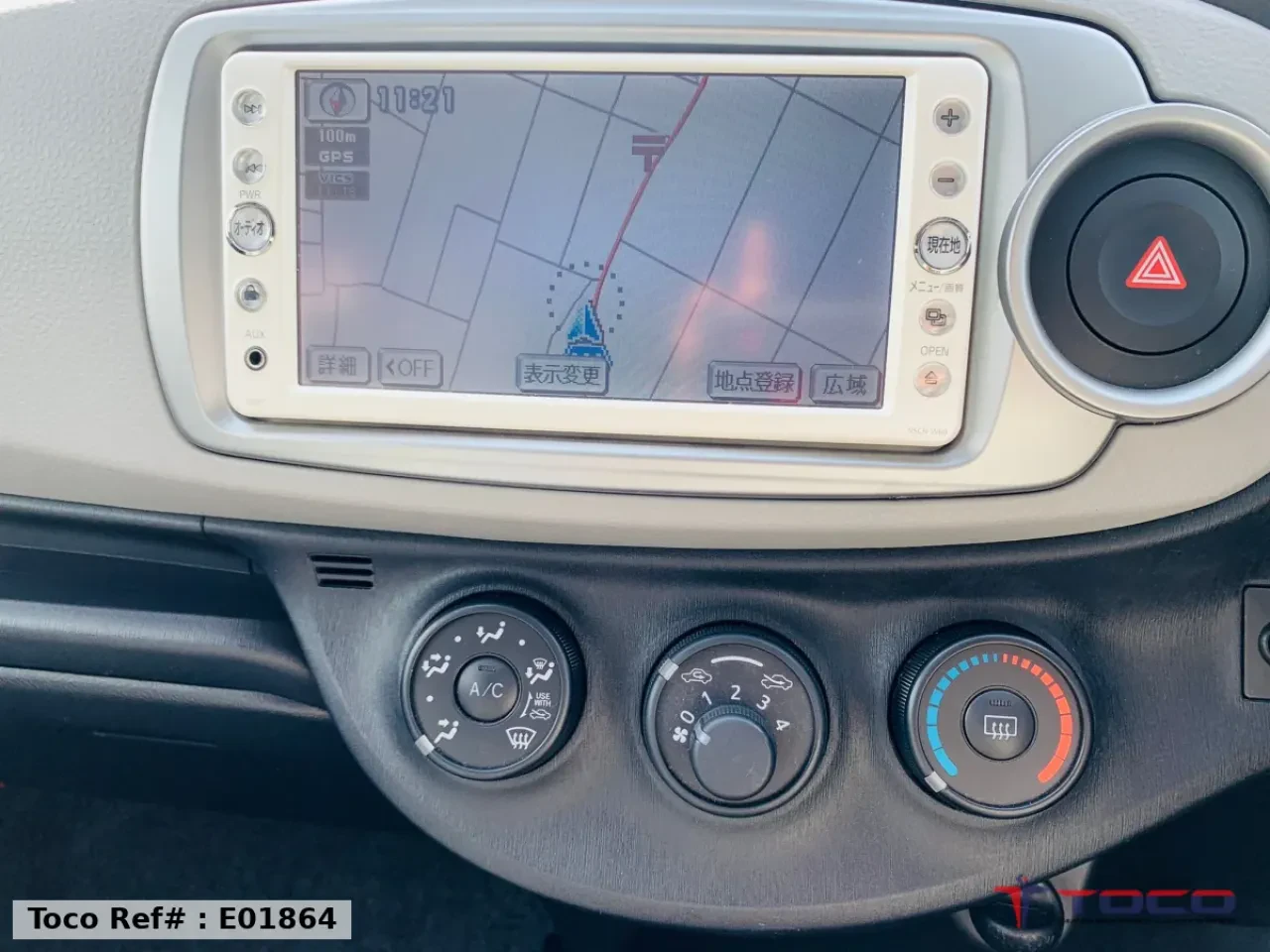2011 TOYOTA VITZ — photo 17