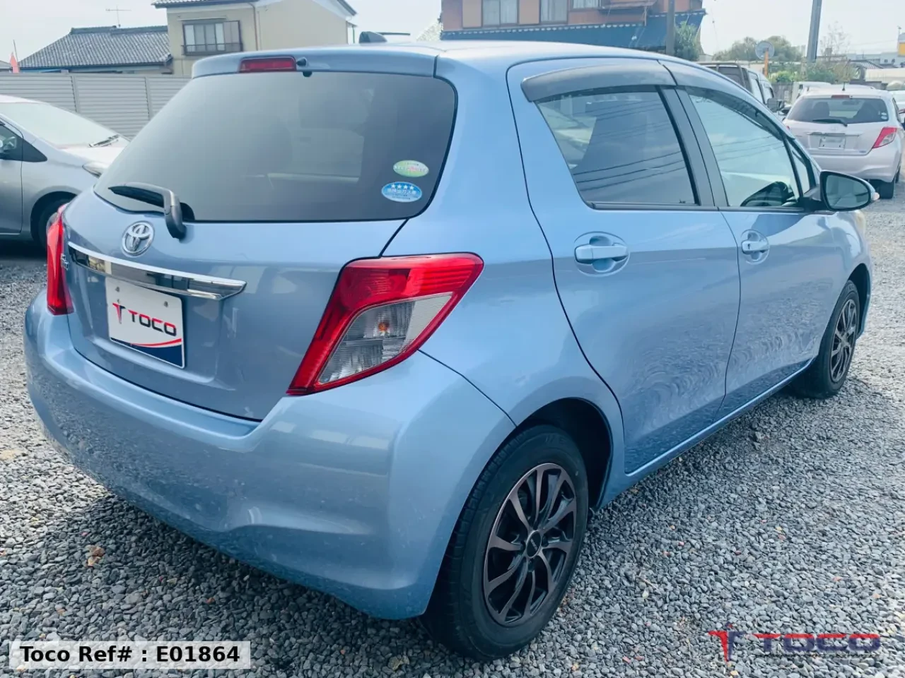2011 TOYOTA VITZ — photo 5