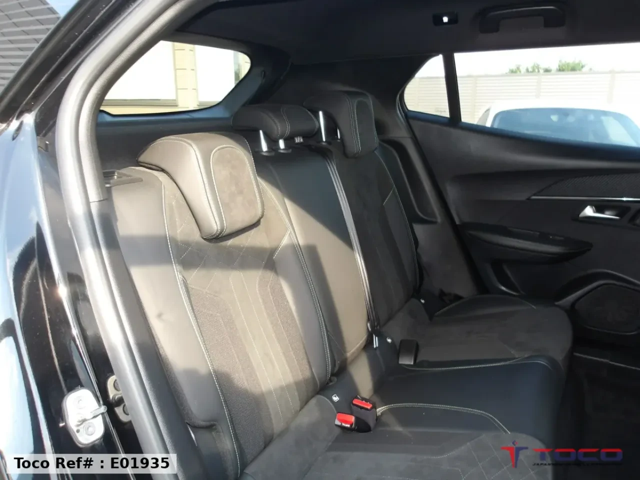 2021 PEUGEOT 2008 — photo 9