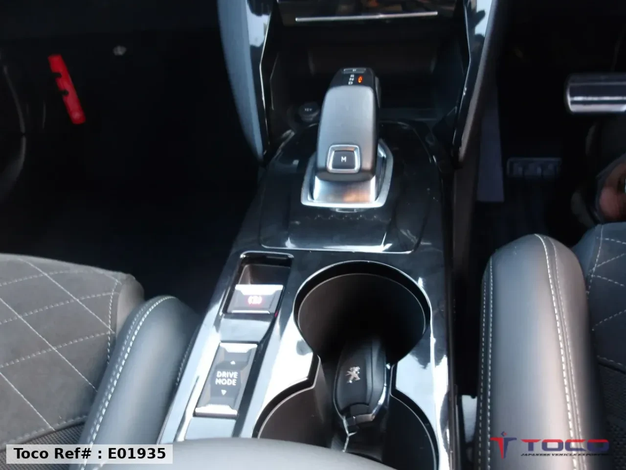 2021 PEUGEOT 2008 — photo 13