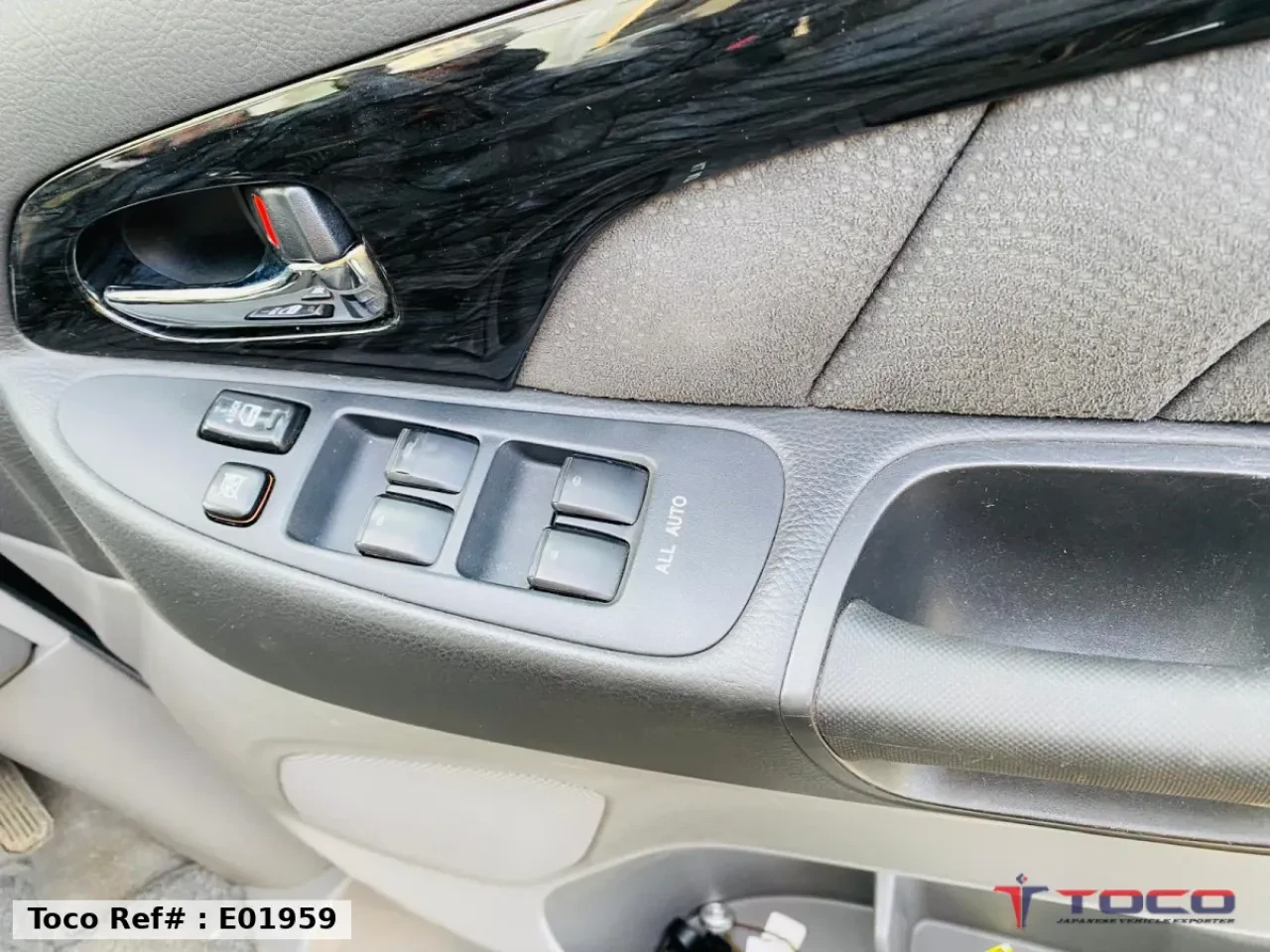 2006 TOYOTA ALPHARD — photo 17