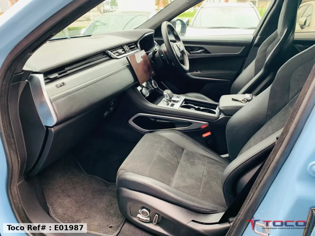 2022 - JAGUAR F PACE — photo 18