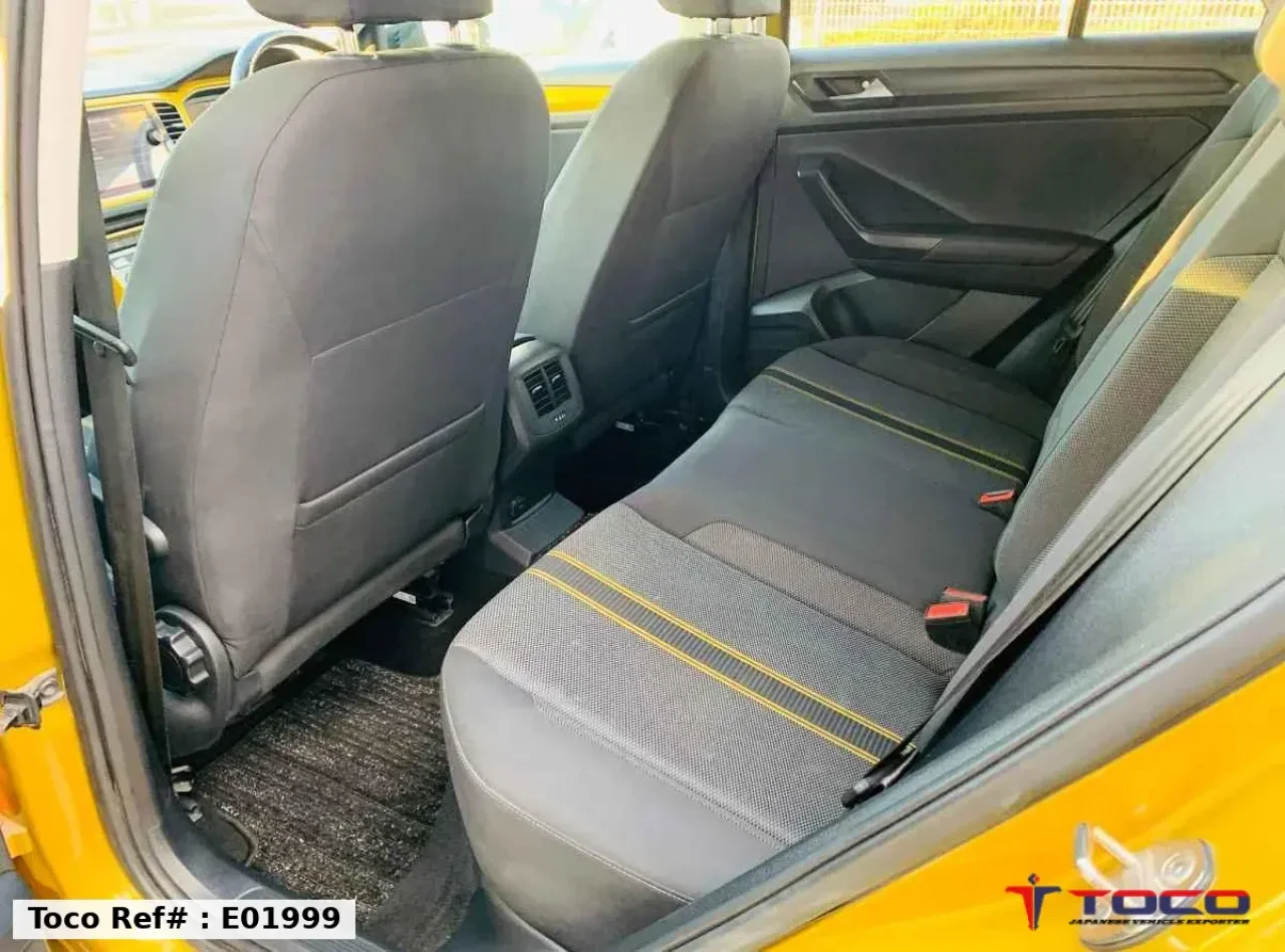 2021 Volkswagen T-Roc — photo 25
