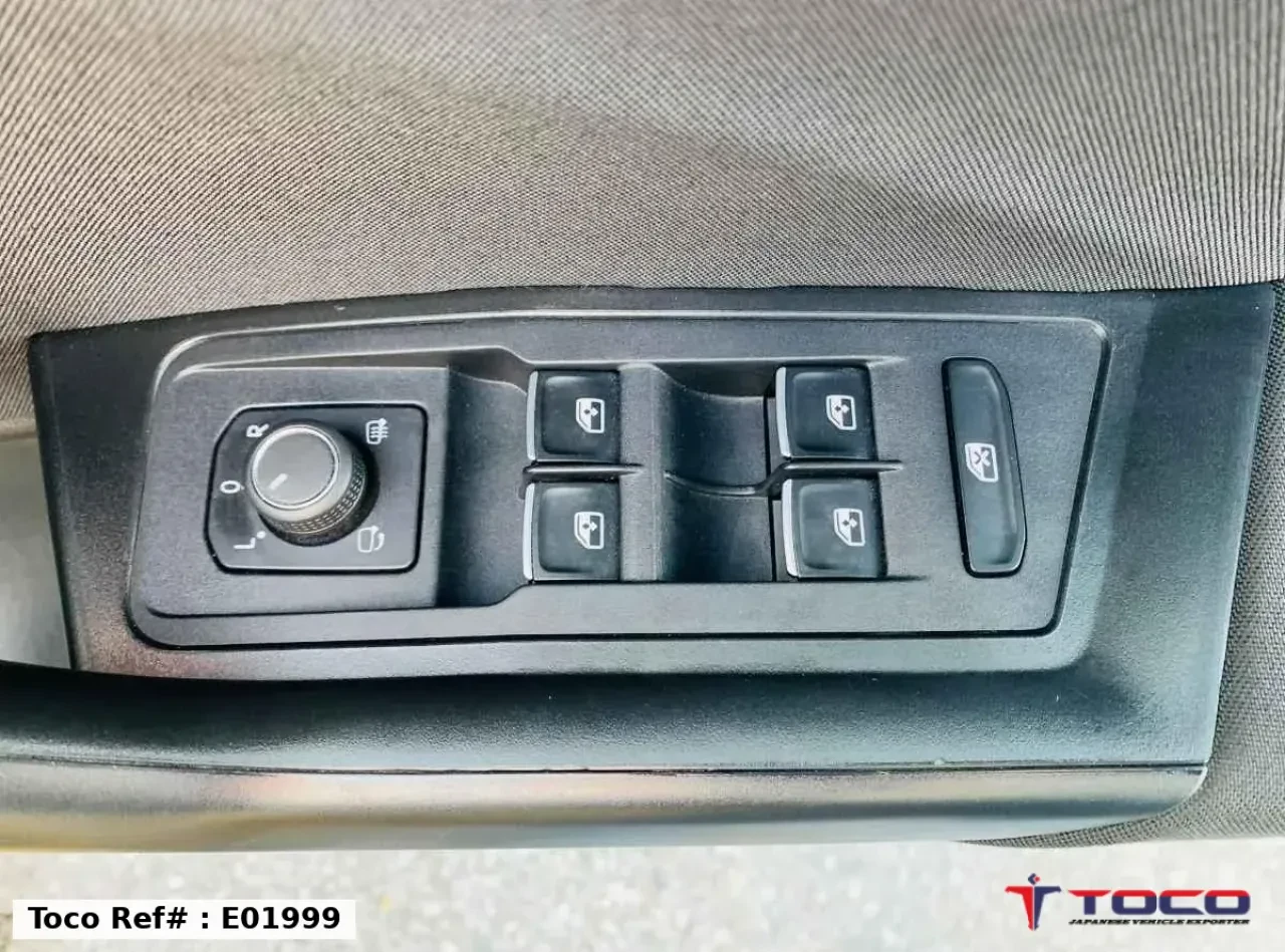 2021 Volkswagen T-Roc — photo 26