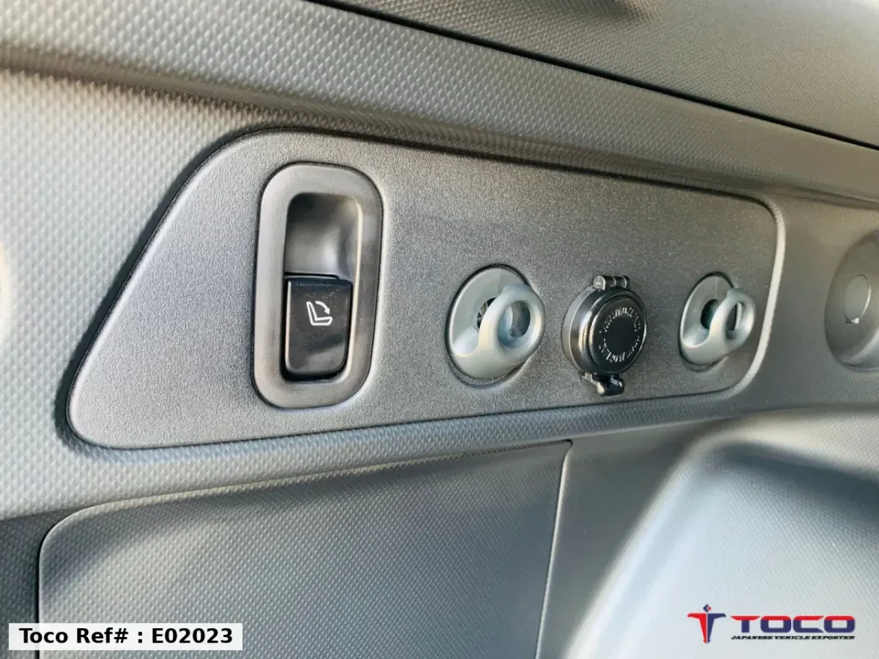 2025 SUBARU FORESTER — photo 29