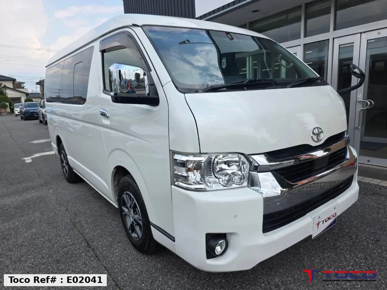 2021 TOYOTA HIACE WAGON — photo 1