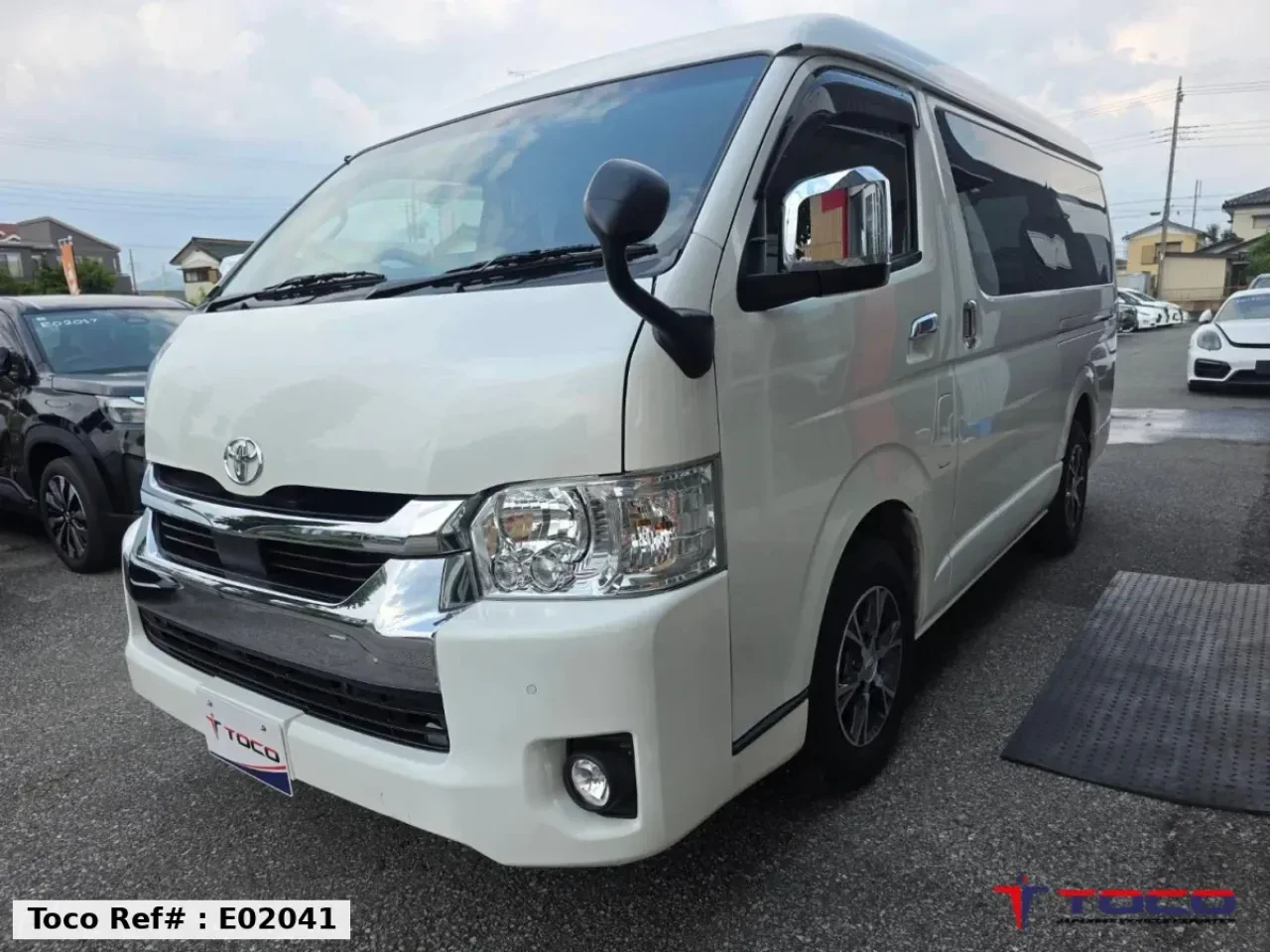 2021 TOYOTA HIACE WAGON — photo 2