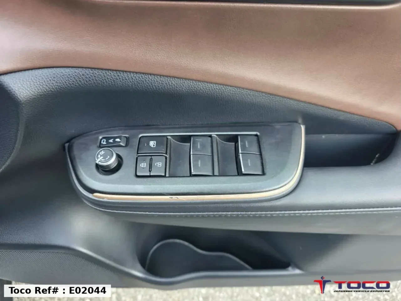 2023 TOYOTA CROWN HYBRID — photo 21