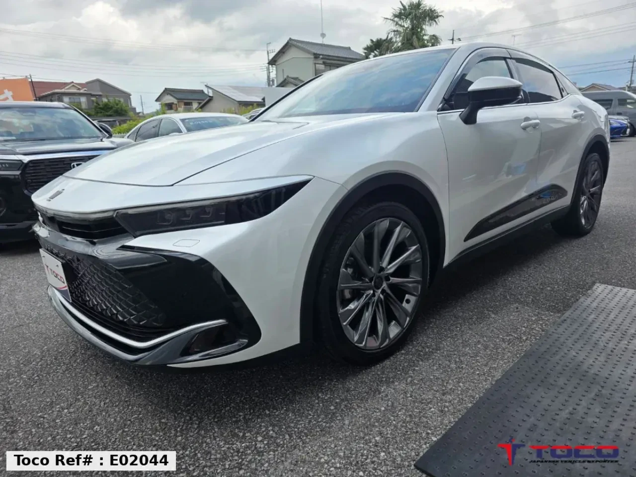 2023 TOYOTA CROWN HYBRID — photo 2