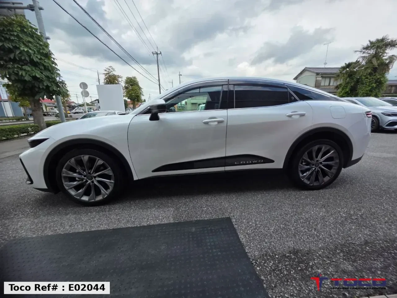 2023 TOYOTA CROWN HYBRID — photo 4