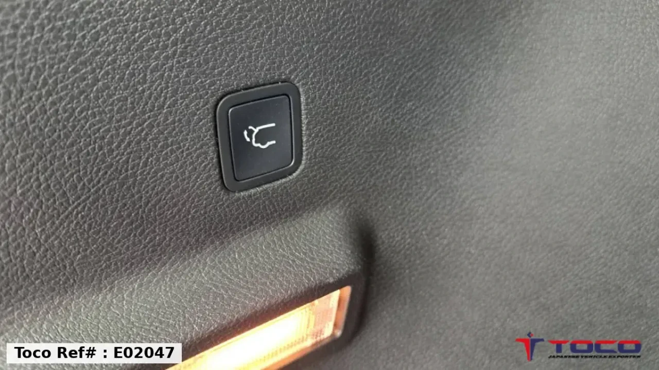 2024 JEEP Commander Limited — photo 32