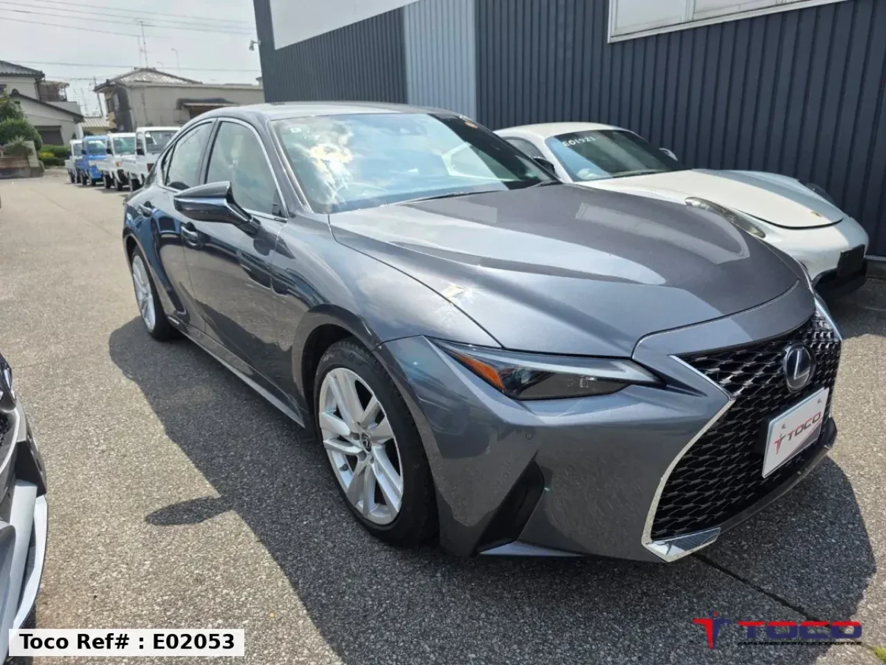 2022 LEXUS IS — photo 1