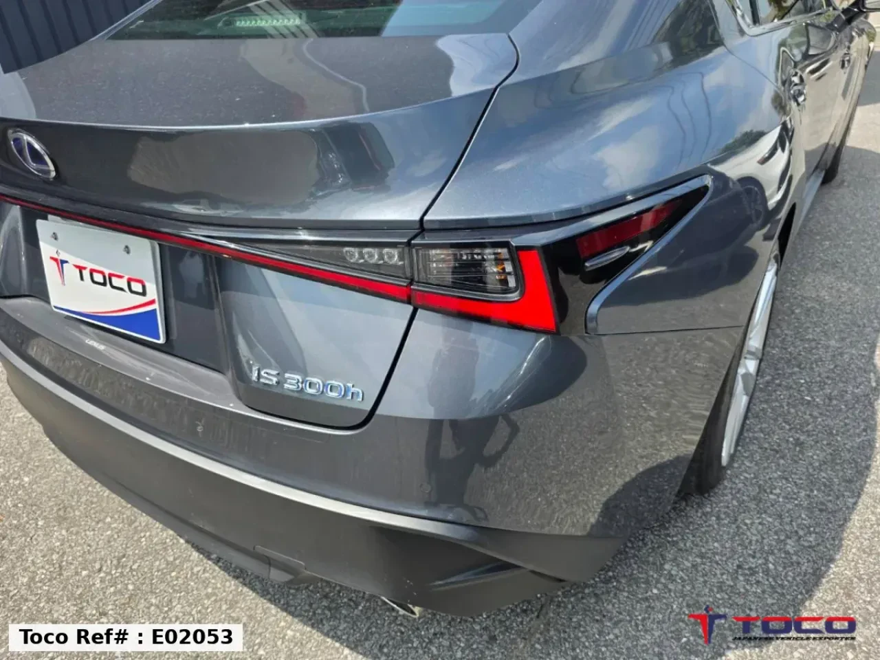 2022 LEXUS IS — photo 16