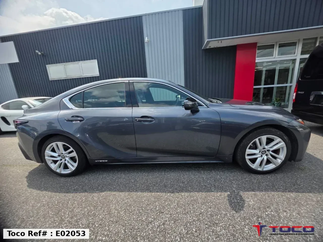 2022 LEXUS IS — photo 3