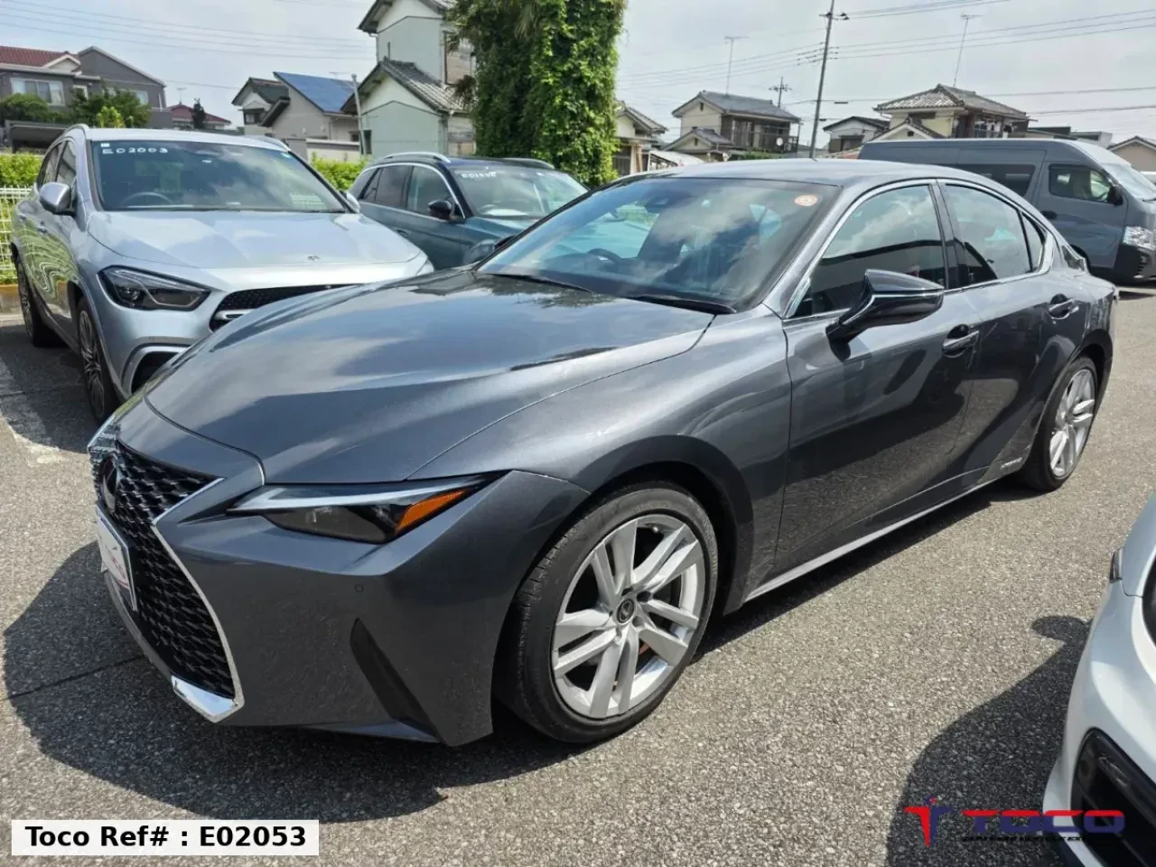 2022 LEXUS IS — photo 2