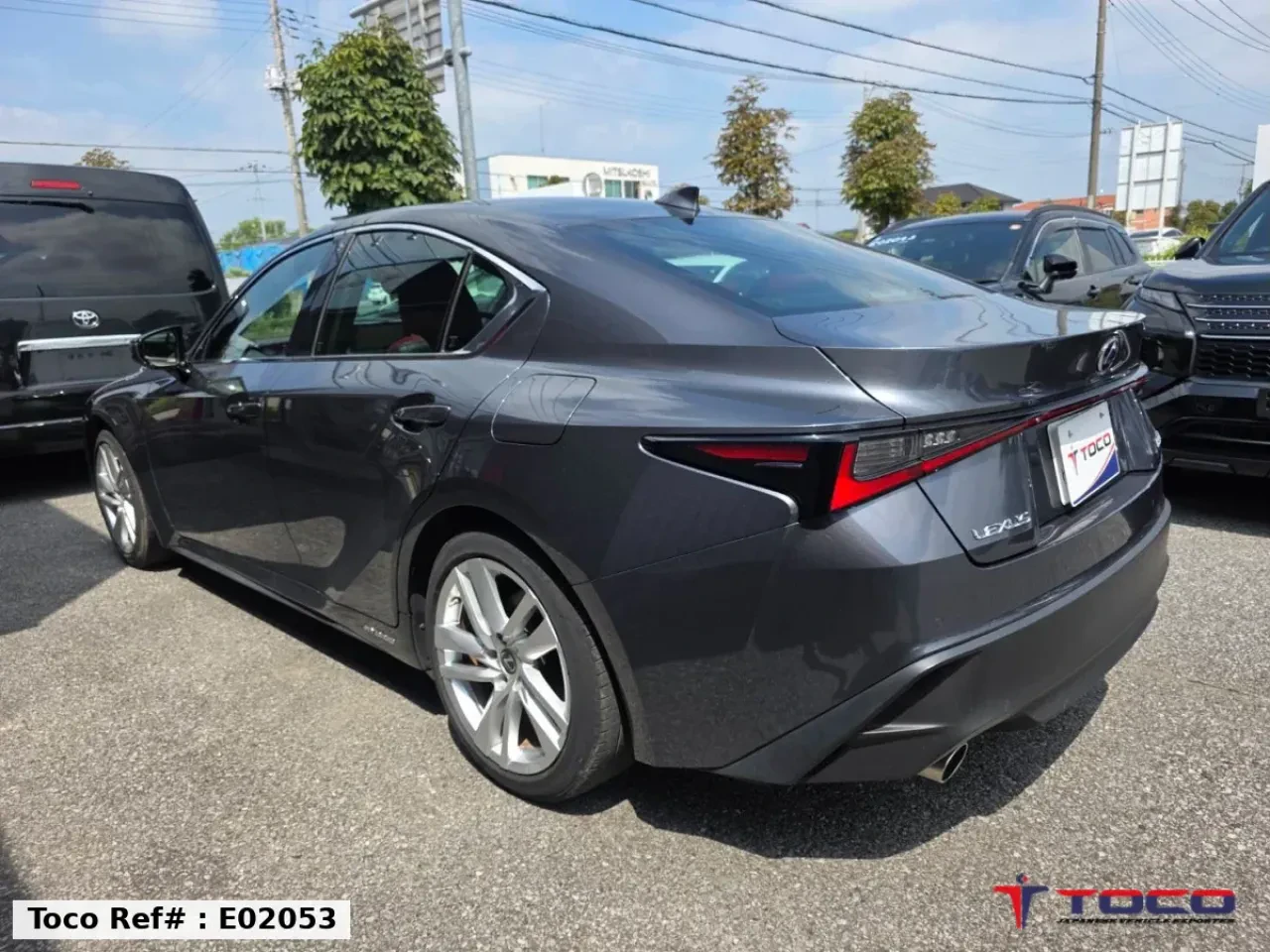 2022 LEXUS IS — photo 5