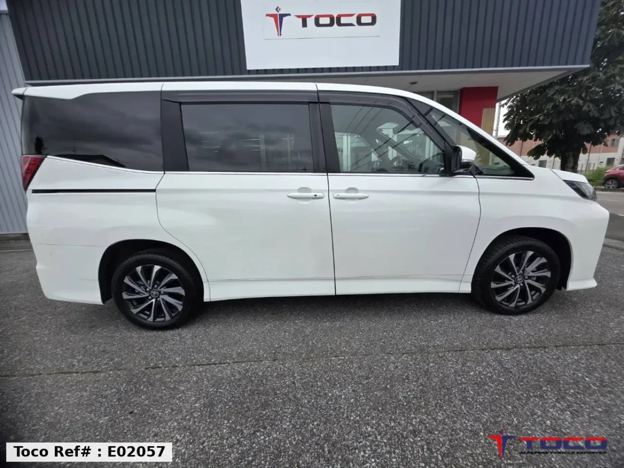 2025 TOYOTA NOAH — photo 8