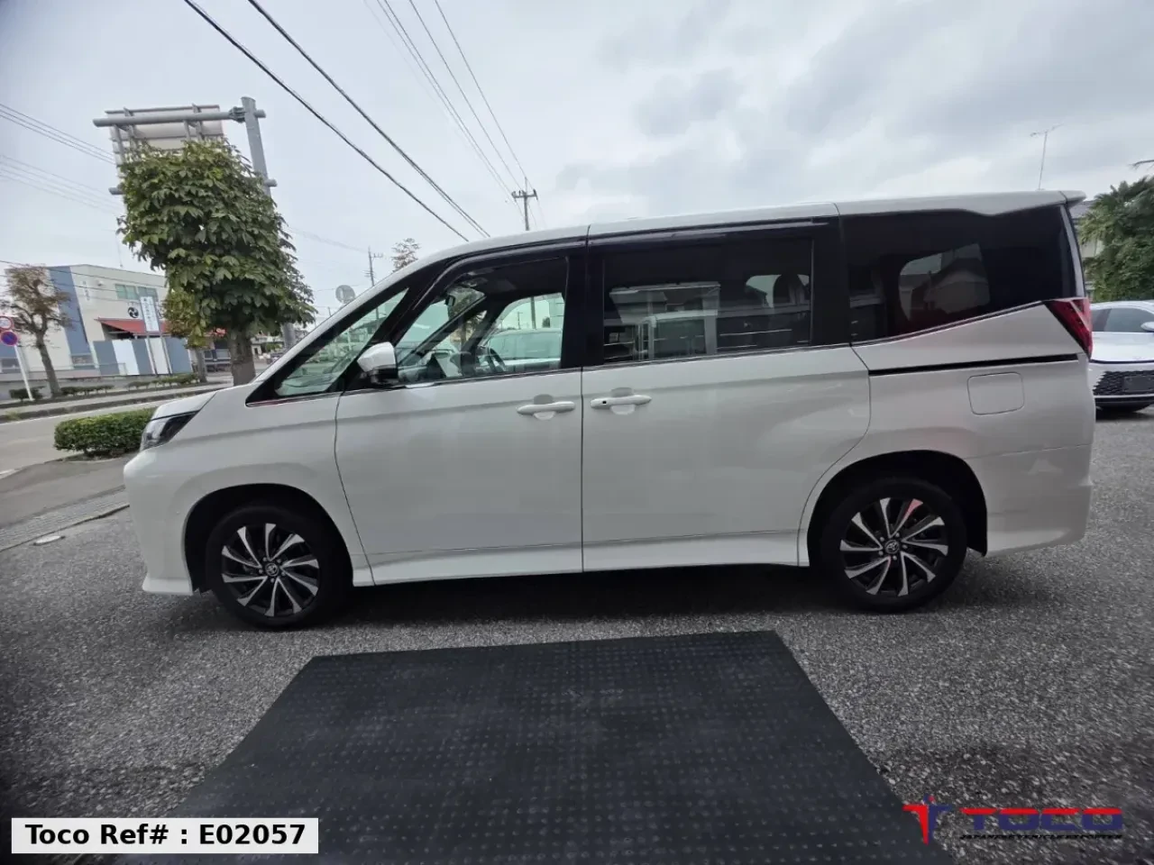 2025 TOYOTA NOAH — photo 7