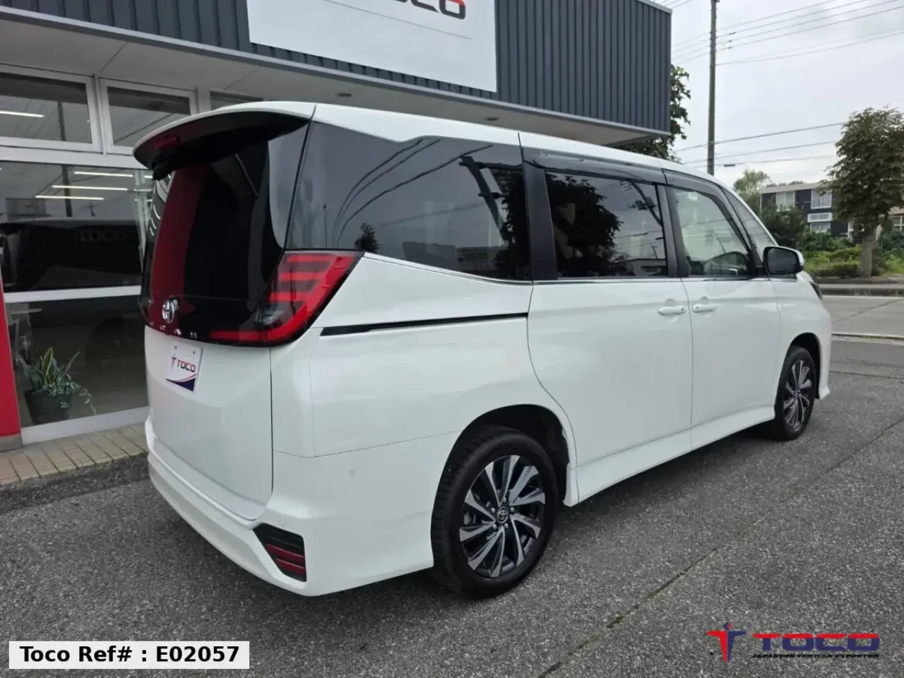 2025 TOYOTA NOAH — photo 4