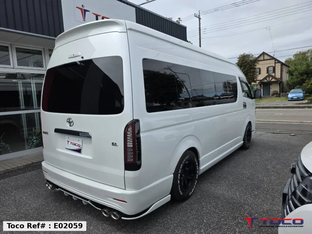 2022 TOYOTA HIACE COMMUTER — photo 8