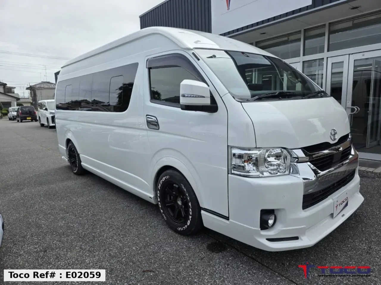 2022 TOYOTA HIACE COMMUTER — photo 1