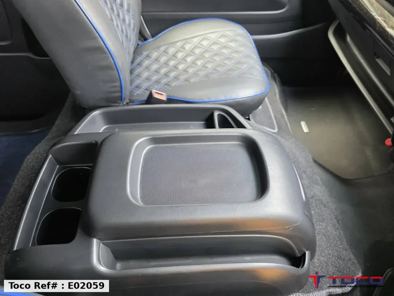 2022 TOYOTA HIACE COMMUTER — photo 33