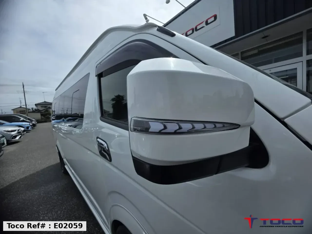 2022 TOYOTA HIACE COMMUTER — photo 11