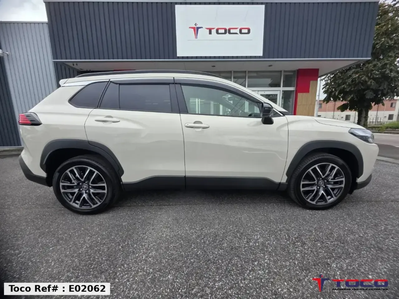 2026 TOYOTA Corolla Cross Hybrid  — photo 5